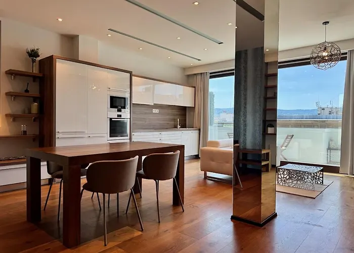 Apartament Panoramic Views - Luxury Downtown *