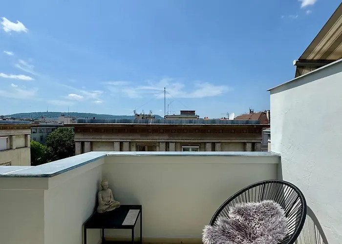 Panoramic Views - Luxury Downtown Apartament *