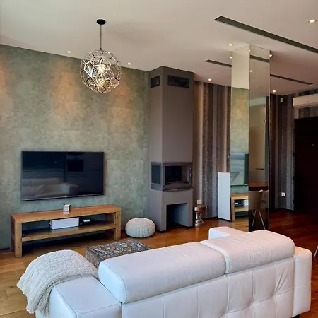 Panoramic Views - Luxury Downtown Apartment Budapest