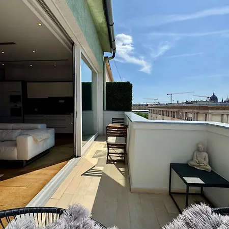 Panoramic Views - Luxury Downtown * Budapest
