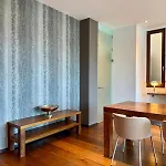 Panoramic Views - Luxury Downtown