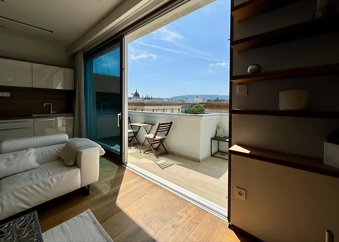 Panoramic Views - Luxury Downtown Будапешт