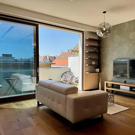 Appartamento Panoramic Views - Luxury Downtown